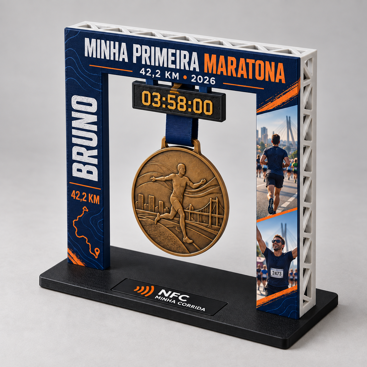 Modelo do pórtico FINISH com base, treliças e cronômetro decorativo para expor uma medalha
